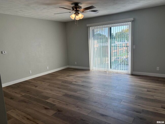 Photo - 1646 W 42nd St