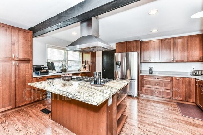 Photo - 1328 N Ivanhoe St