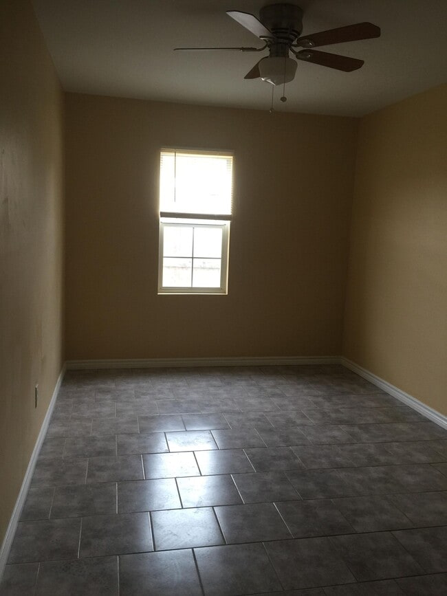 Photo - 12 Pine Creek Cir