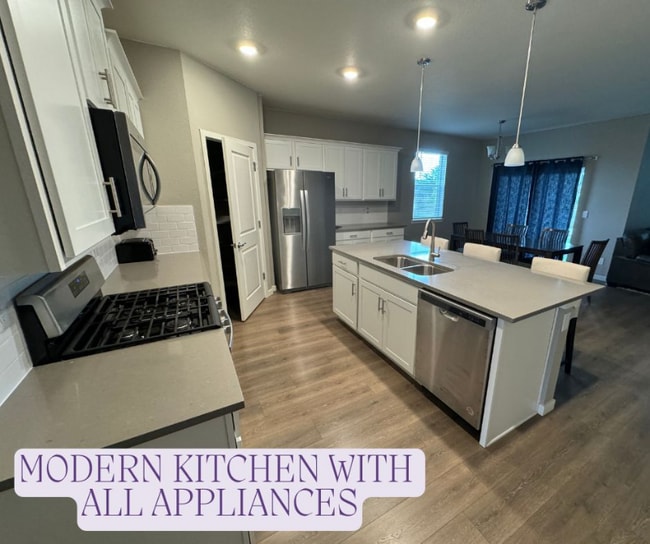 Building Photo - 4202 Fox Grove Dr