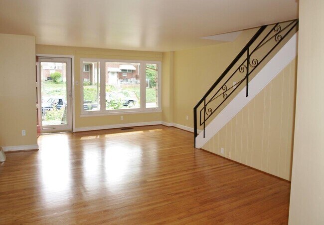 Photo - 5411 Houghton Pl