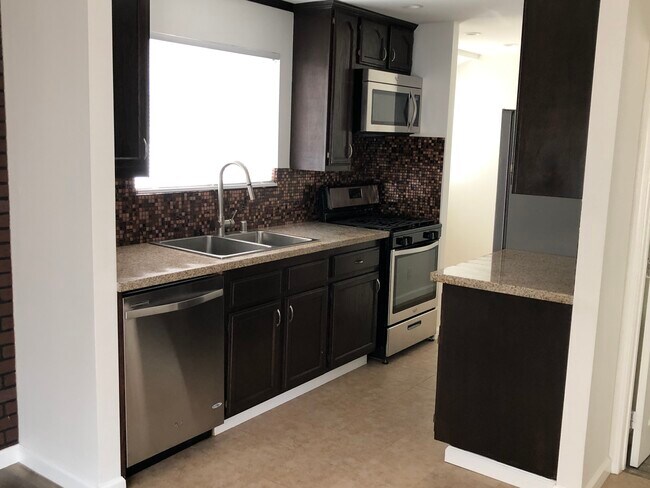 Photo - 1428 N Hoover St Unidad 1428