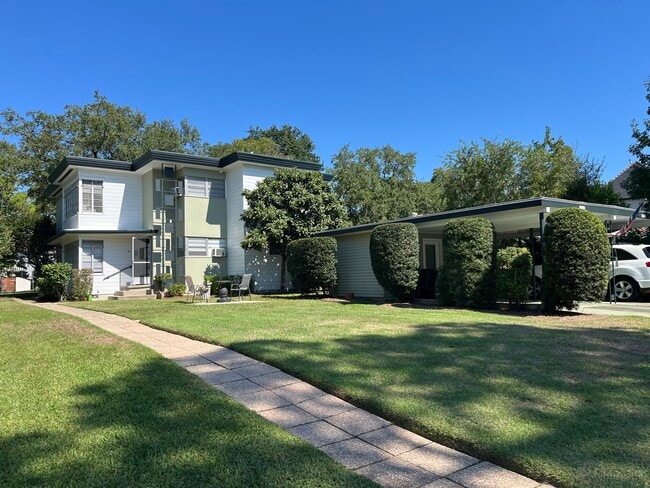 30 Thrasher St. - 30 Thrasher St Unit 30 Thrasher St.