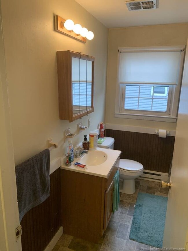 Photo - 64 Lorchris St Unit 2