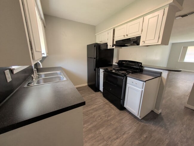 Photo - Updated Brookridge Townhome Available Now