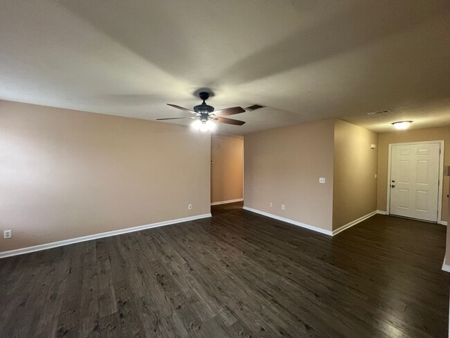 Photo - $250 Off First Month's Rent! Nice 3 Bedroom 2 Bath Home in Lavergne - Available Now!
