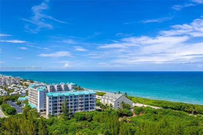 Building Photo - 3000 Jimmy Buffett Mem Hwy Unit 302