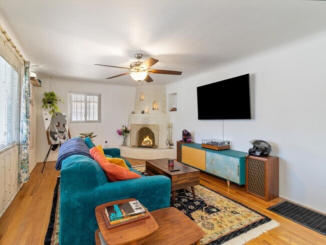 Photo - Unfurnished | 2 Bed / 1 Bath | NE Albuquer...