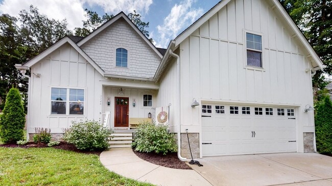 Photo - 7146 Pepper Tree Cir House