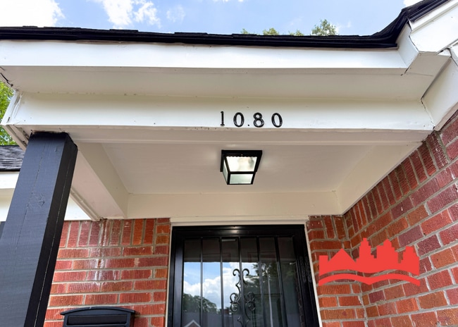 Photo - 1080 Waring Rd