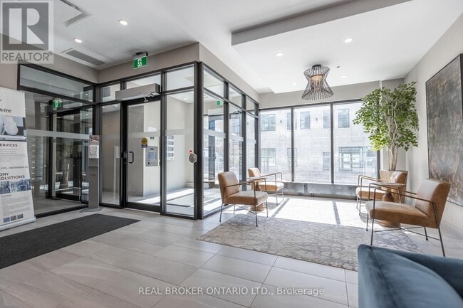 Photo - 60 Charles St W Unit 1205