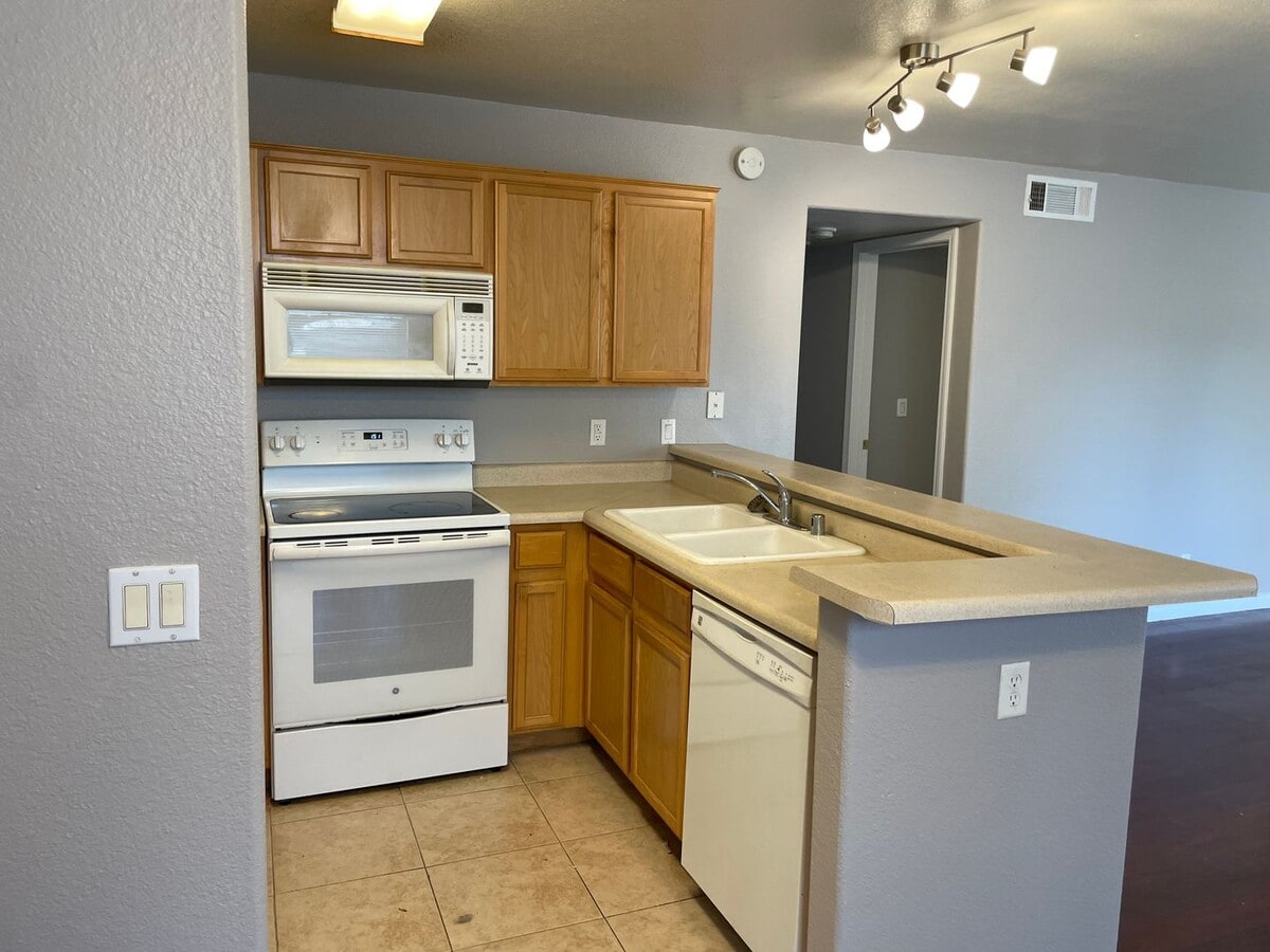 Photo - 2 Bed 2 Bath condo in Gated Community
