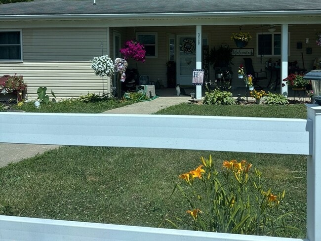 Photo - 320 Caraway Ln