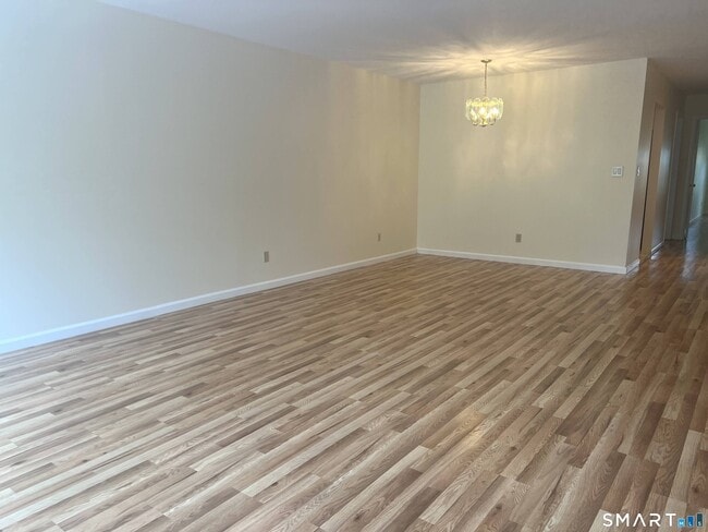 Photo - 37 Greenwich Ave Unit 2-6
