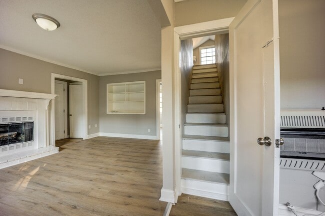 Photo - Freshly Updated 3 Bedroom House