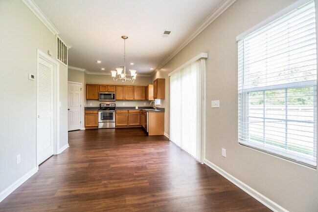 Photo - 1016 Solomon Ln