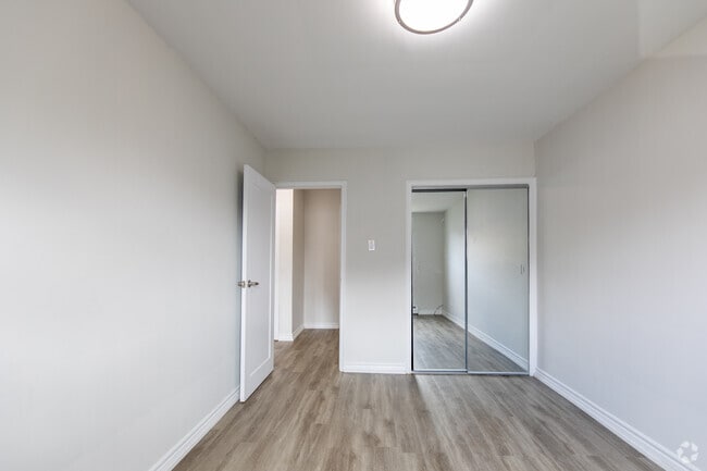 2BR, 1BA - Secondary Bedroom