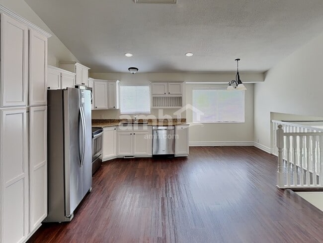 Photo - 129 W 1225 N