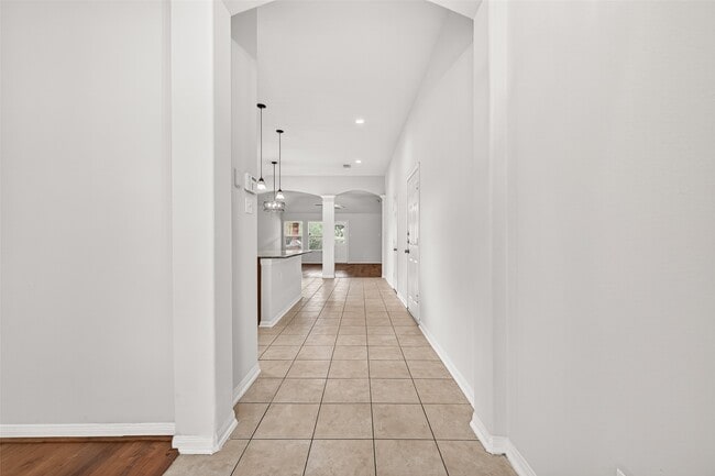 Photo - 6030 Wildbriar Ln