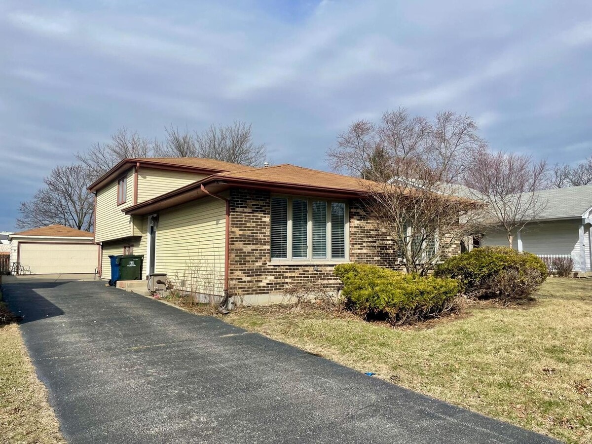 Photo - 355 Pearson Cir
