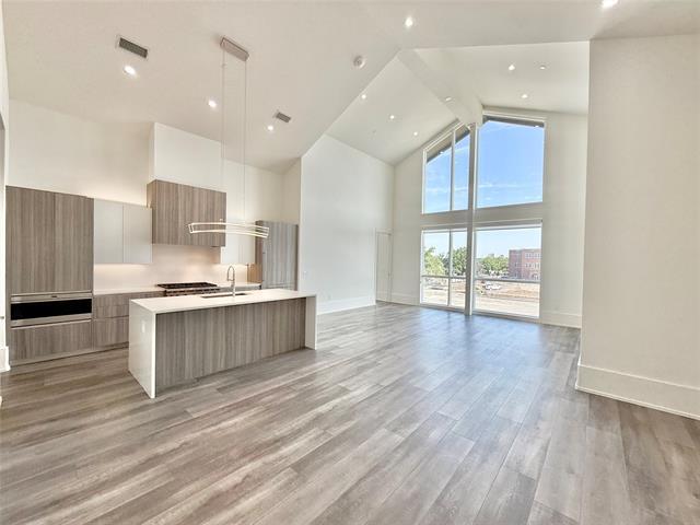 Photo - 3525 Normandy Ave Unidad 32 Rental