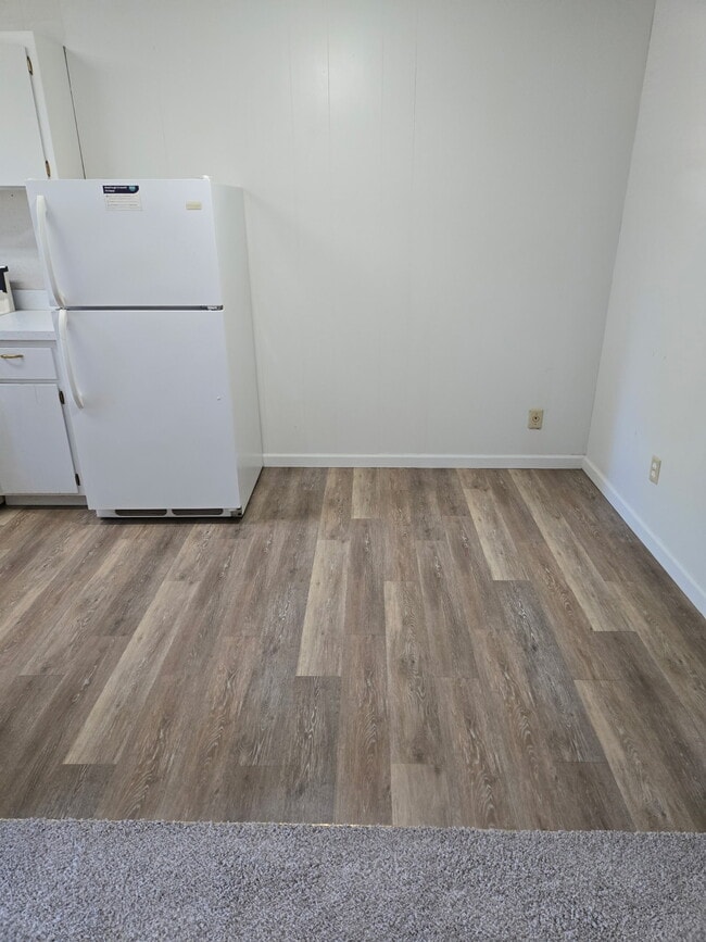 Photo - 581 E 5th Ave Unit H