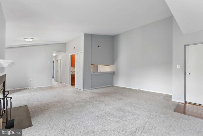 Photo - 1110 Castle Harbor Way Unit 3D