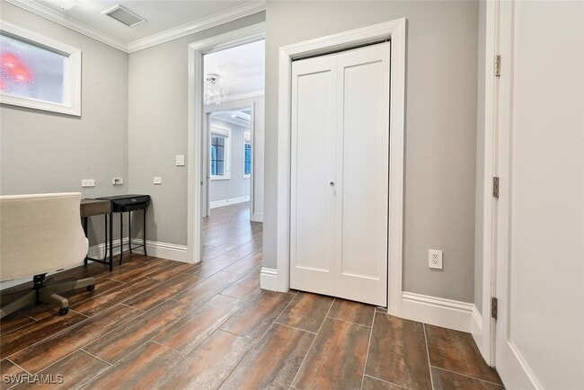 Building Photo - 433 5th St S Rental