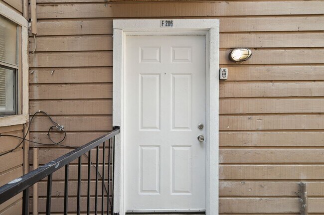 Photo - 9811 Walnut St Rental