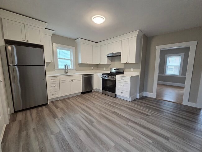 Building Photo - 37 Quincy St