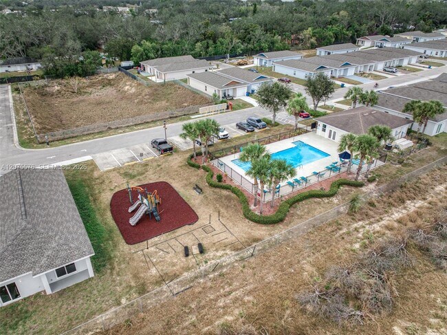 1481 Las Villas Blvd