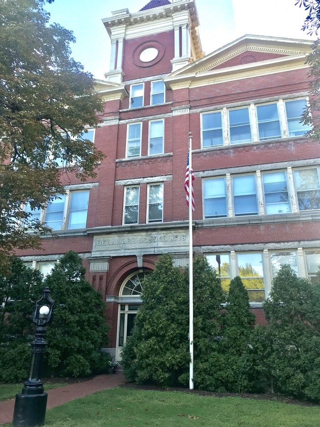 Edificio - 939 Delaware Ave Unidad 201