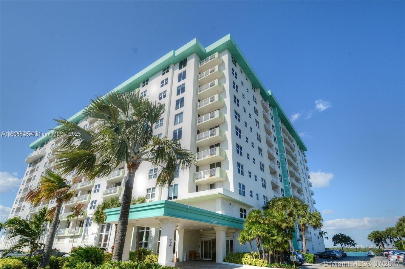 Photo - 10350 W Bay Harbor Dr Unit 3B