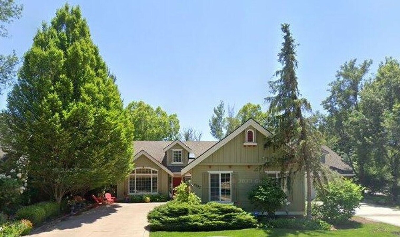 Lovely Home - Lovely Home