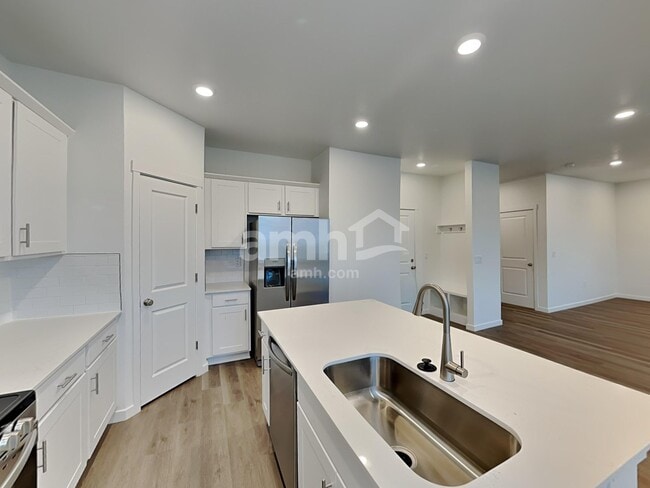 Photo - 6620 S Newbern St