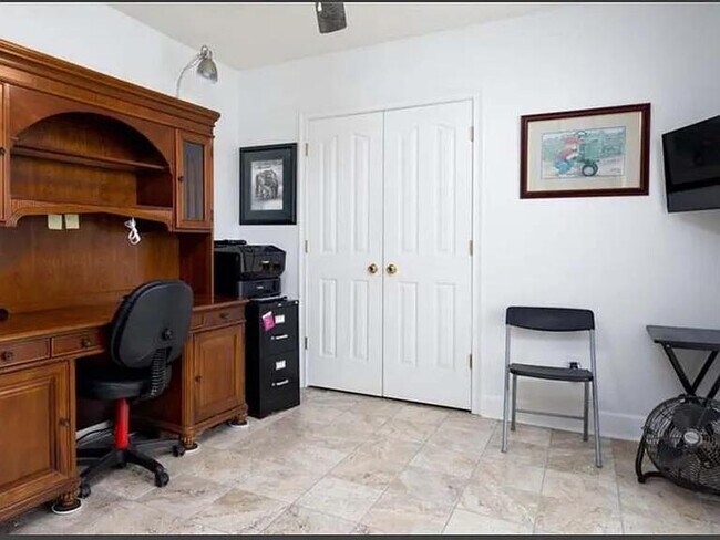 Photo - 31 Fallowfield Dr