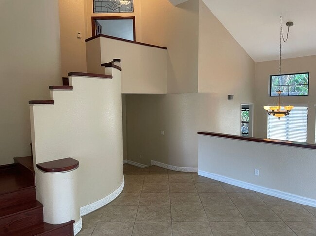 Photo - 10190 Saddlehill Terrace