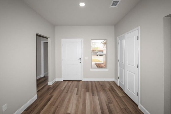 Photo - 4713 Scotty Dr