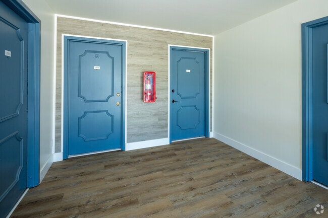 Apt Entrance - The Ridge Apartments