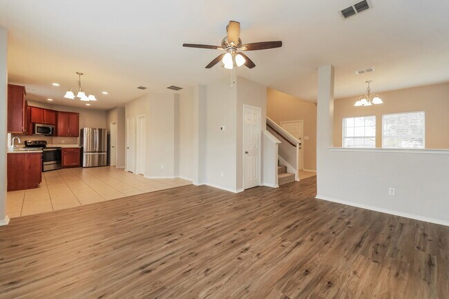 Photo - 2026 Gardenia Dr