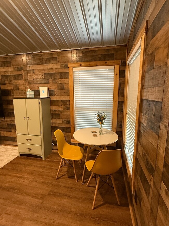 Photo - 11135 W Cave Cir