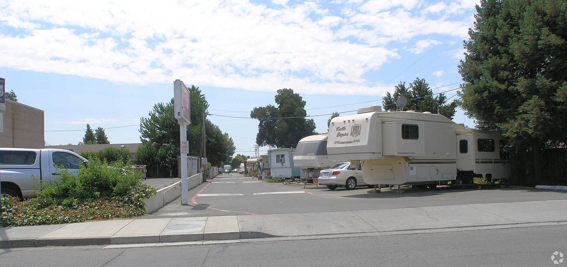 Fairfield Mobile Home Park - Fairfield Mobile Home Park