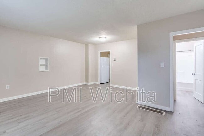 Photo - 4910 E Gilbert St