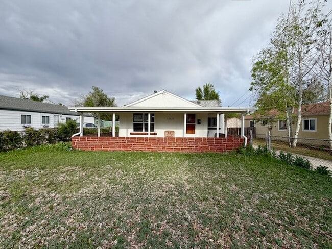Building Photo - Move-in Ready Ranch