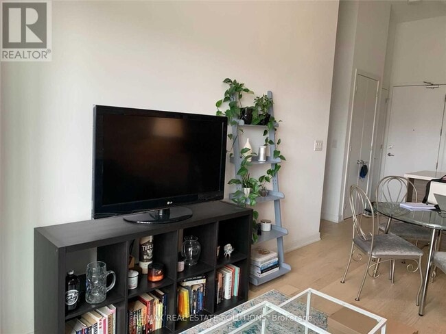 Photo - 88 Colgate Ave Unit PH29