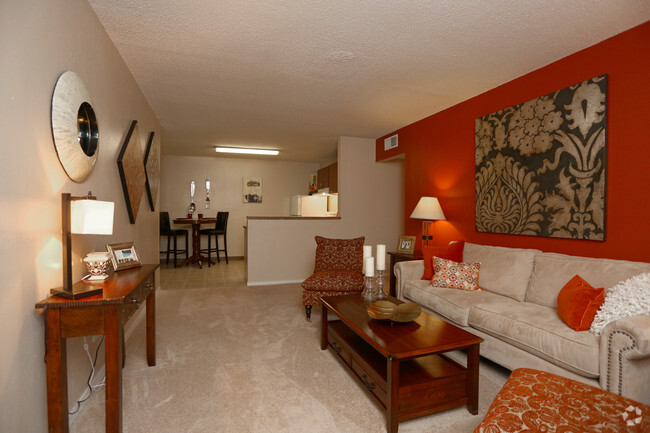 Interior Photo - FOUNTAINS AT CARONDOLET Rental