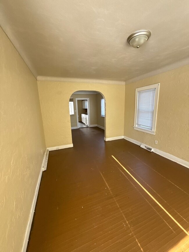 Photo - 2 bed 1 bath