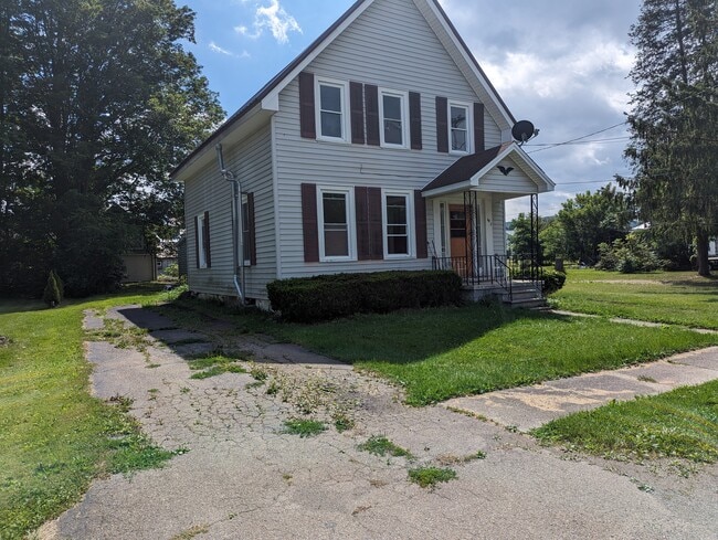 Apartment A driveway and front porch - 3982 Church St Unit B
