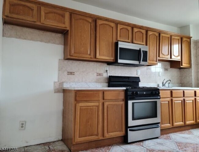 54 Smith St Unit A
