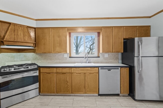 Photo - 178 W 33rd St Unit 1